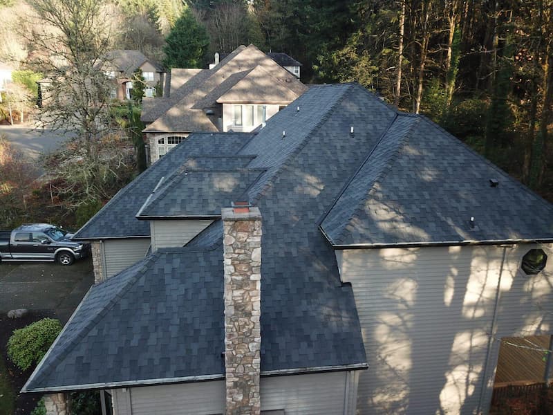 3-tab asphalt shingles on a roof in Portland, OR